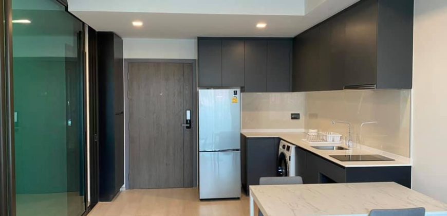 Venio สุขุมวิท 10 ติดสวนสาธารณะเพียง 1 นาที มีรถรับส่ง BTS