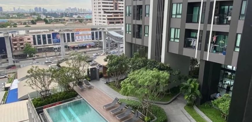 Nue noble ศรีนครินทร์-ลาซาล ติดรถไฟฟ้าสายสีเหลือง วิวสระว่ายน้ำ