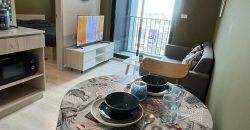 Nue noble ศรีนครินทร์-ลาซาล ติดรถไฟฟ้าสายสีเหลือง วิวสระว่ายน้ำ