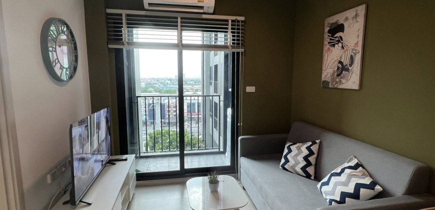 Nue noble ศรีนครินทร์-ลาซาล ติดรถไฟฟ้าสายสีเหลือง วิวสระว่ายน้ำ