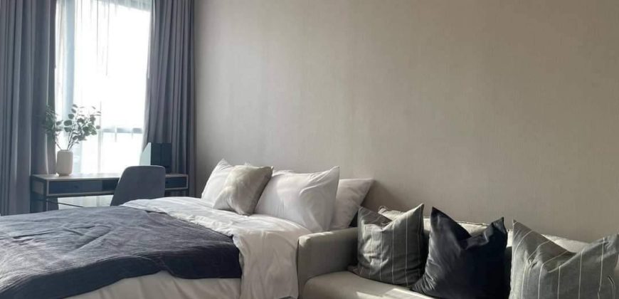 Knightsbridge Prime อ่อนนุช ห้อง Studio ครัวปิดพร้อมบานเลื่อน