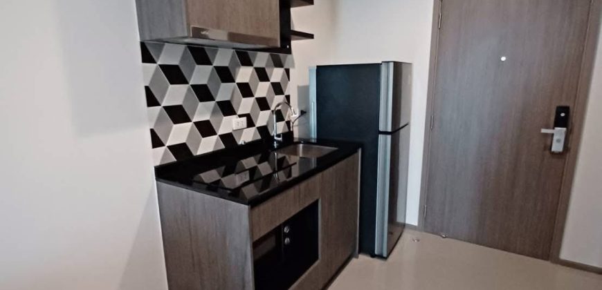 The Base เพชรบุรี–ทองหล่อ ขนาด 33 ตารางเมตร 1 ห้องนอน 1 ห้องน้ำ